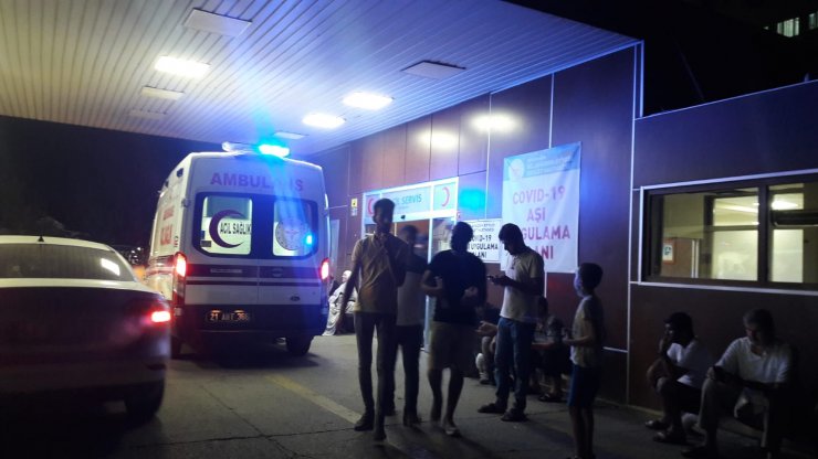 Akrabaların taşlı, sopalı arazi kavgası; 5 yaralı