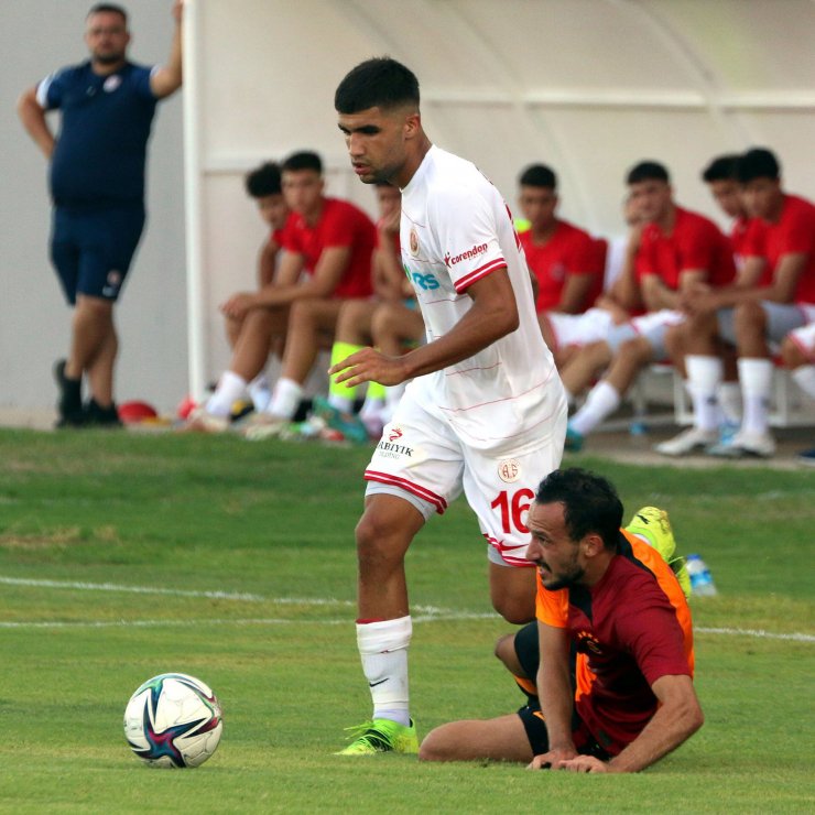 Antalyaspor, deplasman serisini 9'a çıkarmayı hedefliyor