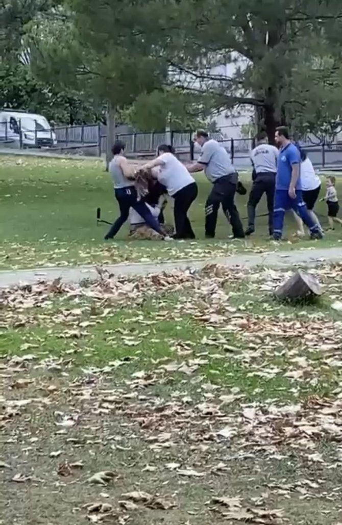 Bursa’da kadınların acımasızca kavgası kameralarda