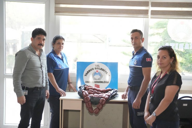 Dana eti olarak satılan sucuktan tavuk çıktı