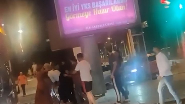 Düğün konvoyundaki kavga kamerada