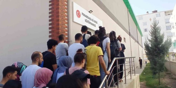 Gençlerin ikinci adresi kütüphaneler