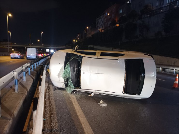 Otomobil takla attı: 2 yaralı