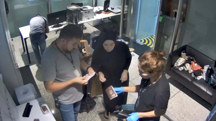 Rus yolcu kanser ilaçlarını Almanya'ya götürürken yakalandı