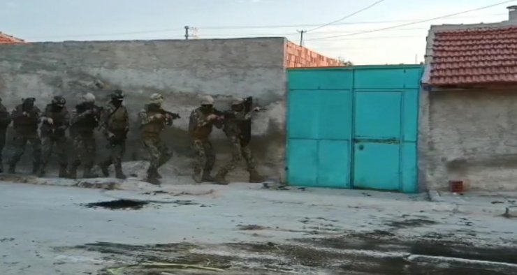 39 kilo esrar ile 304 Hint kenevirine 1 tutuklama