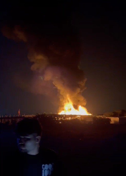 5 Yıldızlı otelin sahil barında korkutan yangın