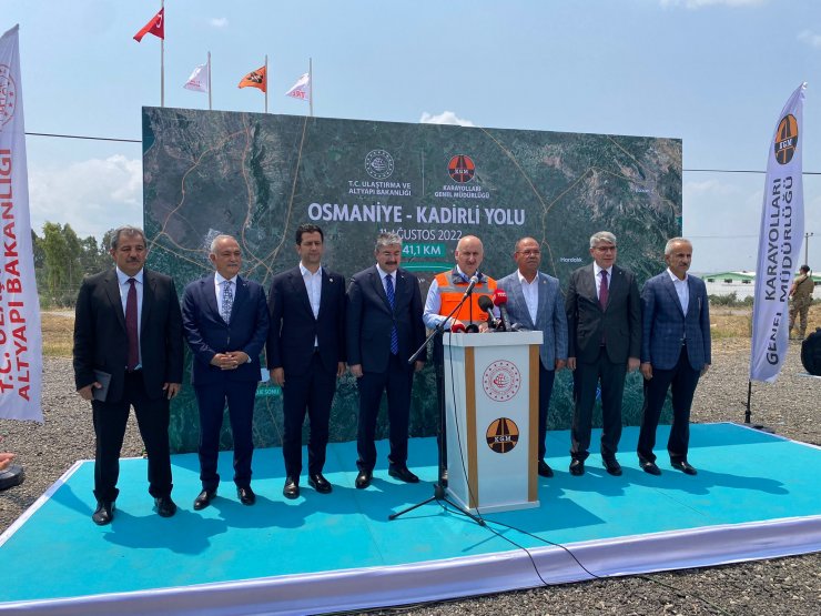 Bakan Karaismailoğlu: Avrupa havalimanlarında kaos, Türkiye havalimanlarında konfor var