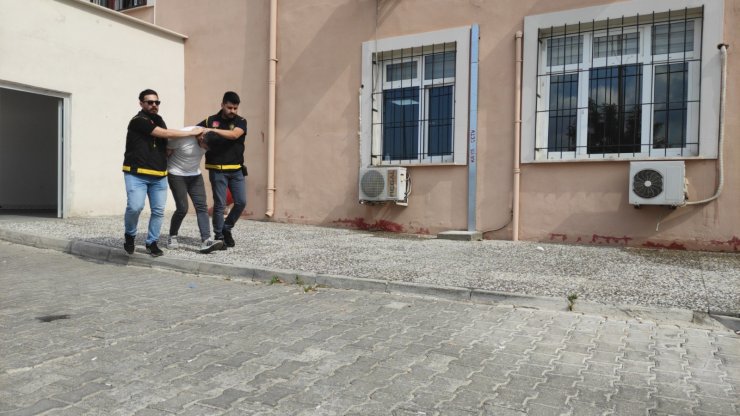 Bursa'da araçta 1,5 kilo uyuşturucu ele geçirildi: 2 gözaltı