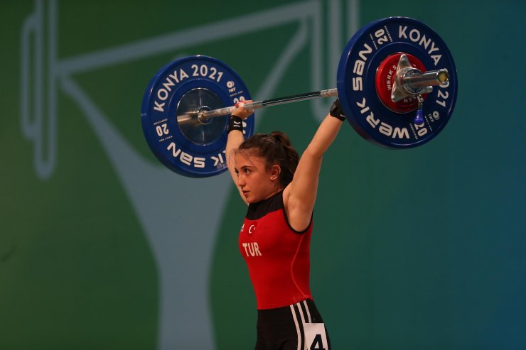 Halterde Endonezya şampiyon oldu