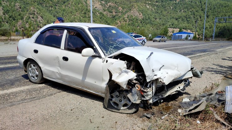 Hatalı sollama kazası: 5 yaralı