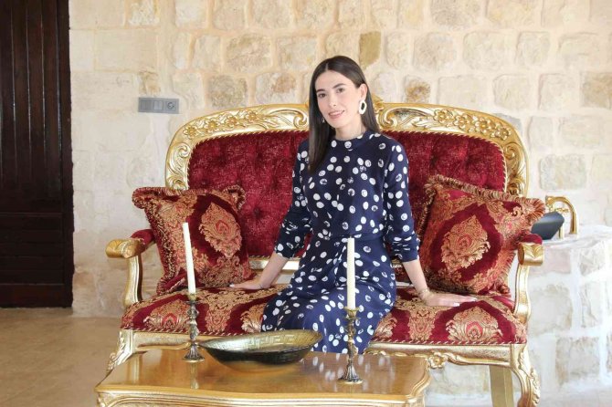 Turizmde kadının gücü: 800 yıllık harabeye dönmüş tarihi konağı otele çevirdi