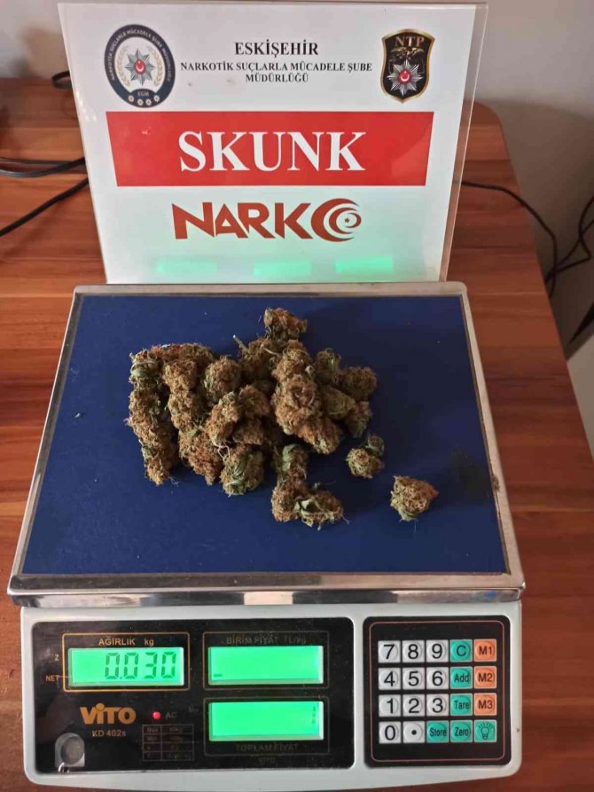 Yüklü miktarda uyuşturucu bulunduran şüpheli tutuklandı