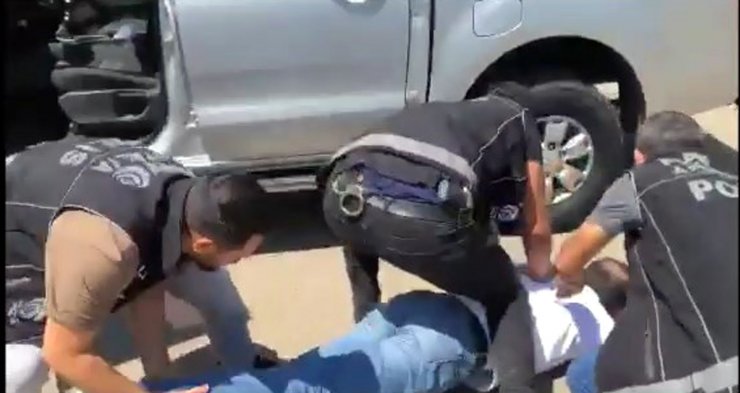 Araç lastiğinde uyuşturucu sevkiyatı 'Çaki'ye takıldı