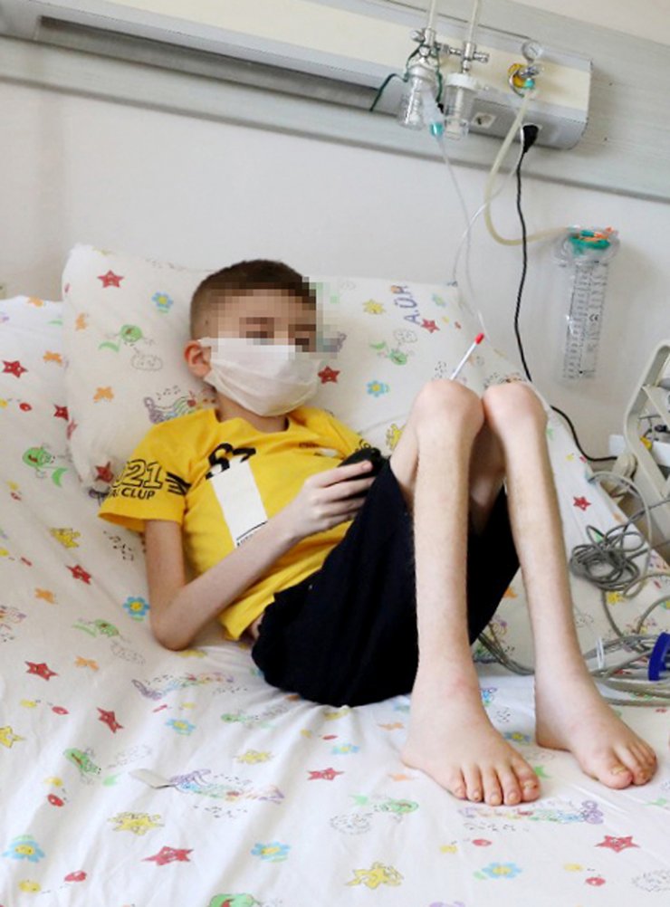 Çöp evde bulunan Cem, 20 kiloya ulaştı