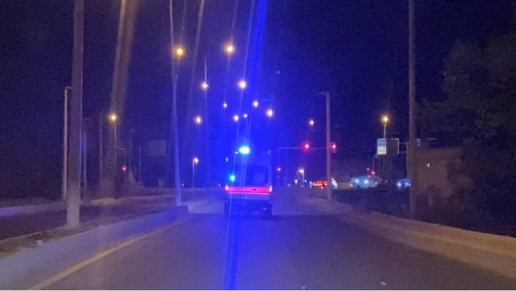 Eşine tokat atan kocayı bıçakla öldürüp, babasını ve kardeşini yaraladılar