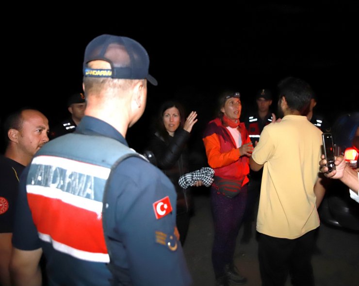 Hasan Dağı'nda mahsur kalan 2 kadın dağcı kurtarıldı