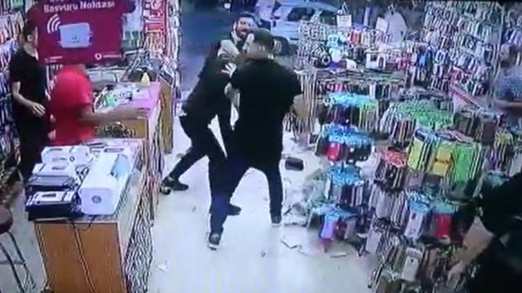 İki kardeş, eniştelerini bıçakladı; o anlar kamerada