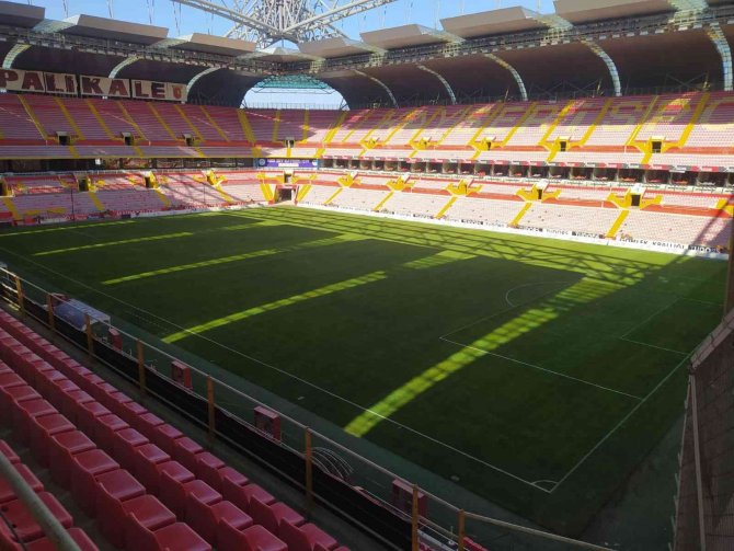 Kadir Has Stadı 91 gün sonra kapılarını açacak