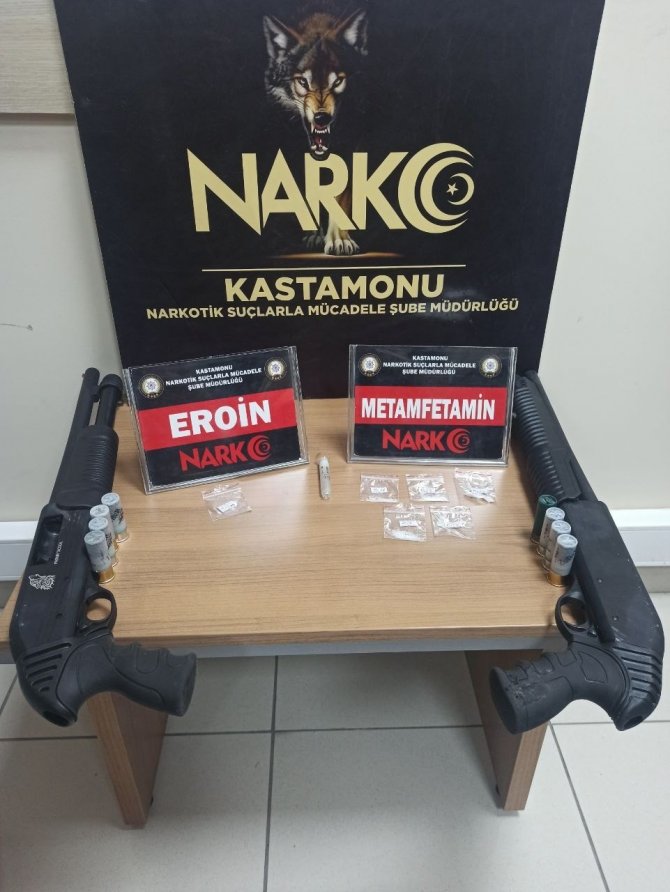Kastamonu’da polis ekiplerinden 3 ayrı uyuşturucu operasyonu