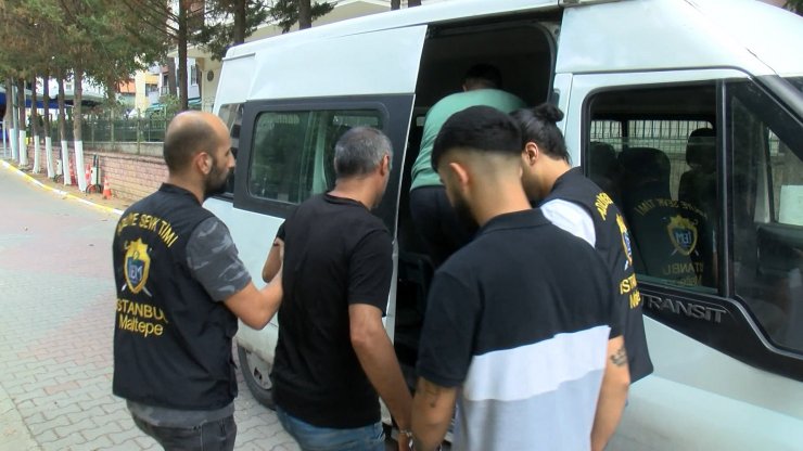 Maltepe'deki taciz iddiasıyla ilgili gözaltına alınan 3 kişi adliyeye sevk edildi