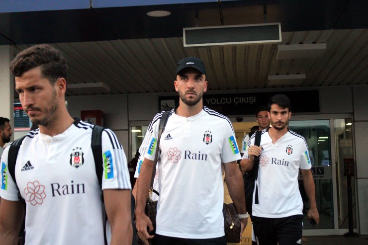 Beşiktaş kafilesi Antalya'da