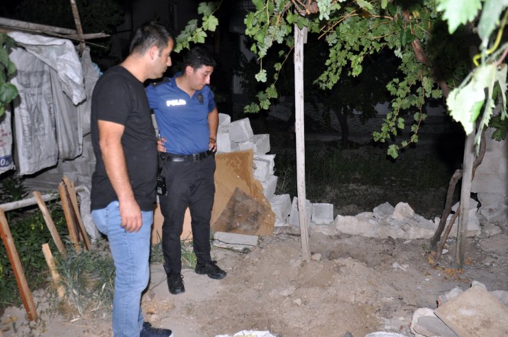 Bu nasıl anne? Bebeğini boğup evin bahçesine gömmüş