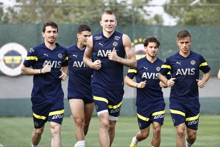 Fenerbahçe, Kasımpaşa mesaisine devam etti