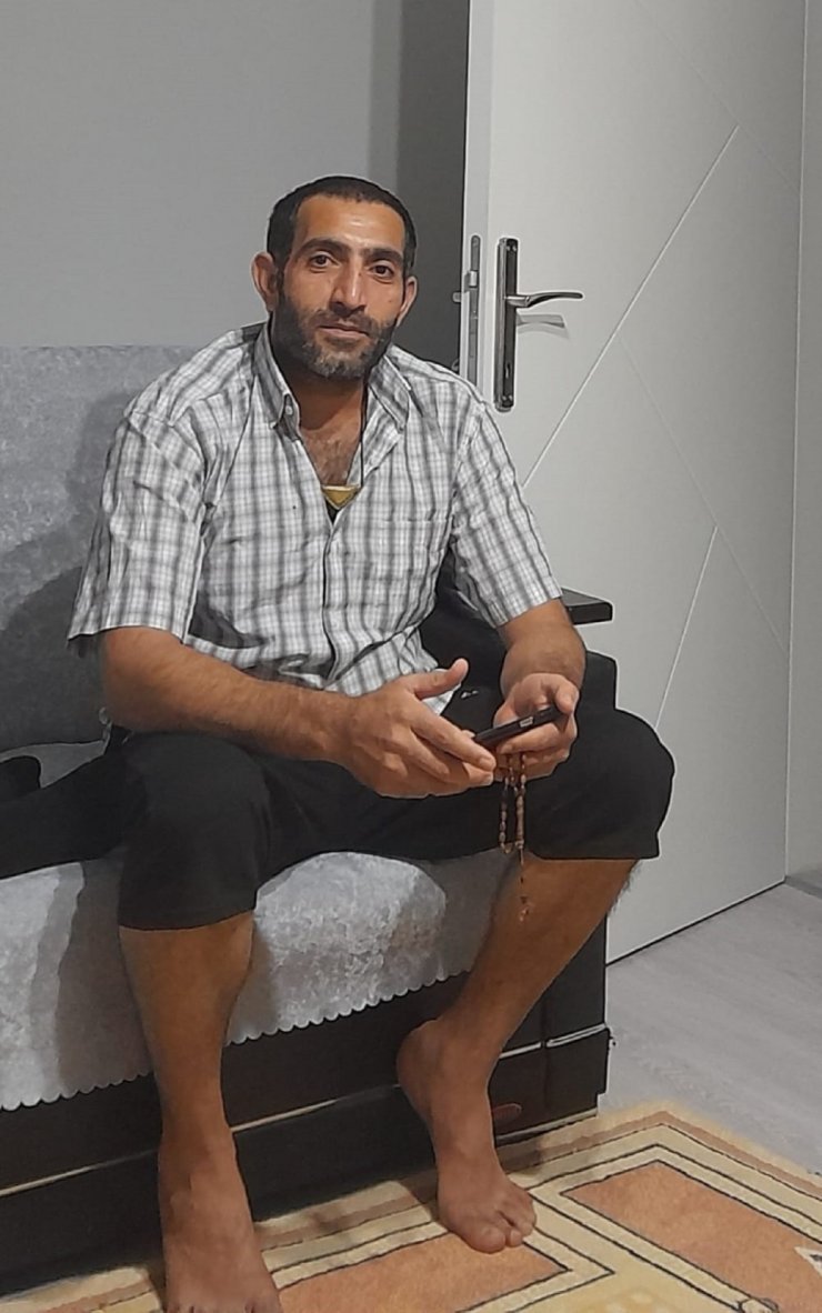 Kayınpederini 8 kez bıçaklayıp, başına keserle vurmuş