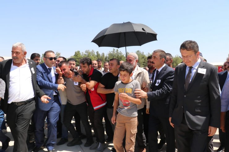 Şehit Teğmen Ömer Bağra toprağa verildi