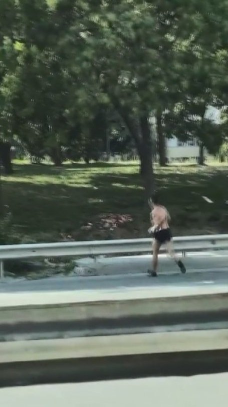 Silahlı kavga sonrası kaza; yarı çıplak halde kaçtı