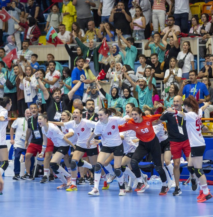 A Milli Kadın Hentbol Takımı, İslami Dayanışma Oyunları'nda şampiyon oldu