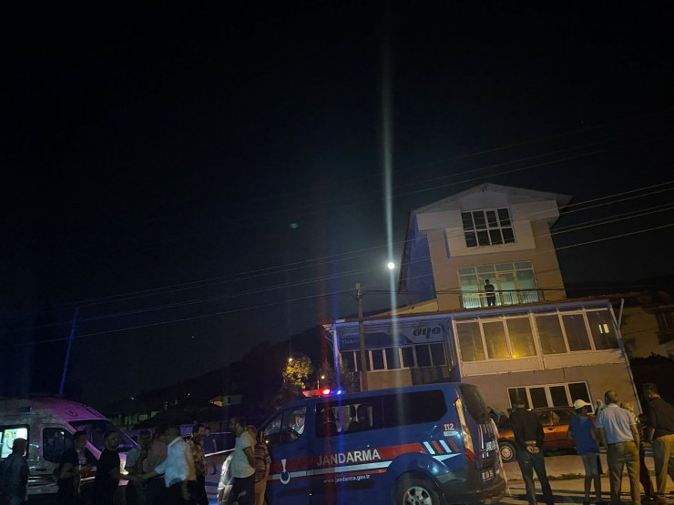 Boşanma aşamasındaki eşini tabancayla başından vurarak öldürdü