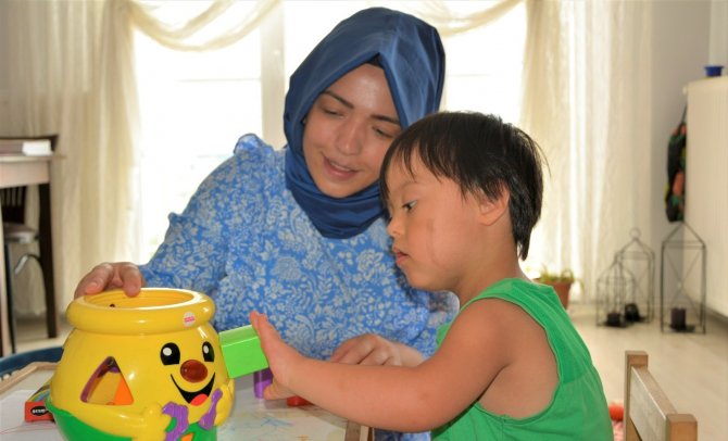 Down sendromlu çocuklara evde eğitim