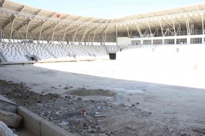 Karaman’a UEFA standartlarında 15 bin kişilik stadyum