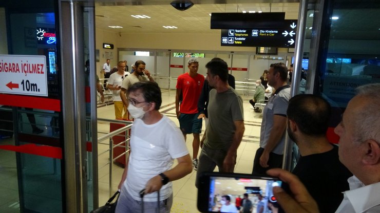 Lahtimi, Trabzonspor için kente geldi