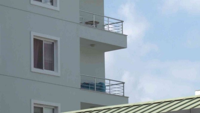 Oyuncu Süreyya Gürsel Evren 3’üncü kattan düşerek hayatını kaybetti