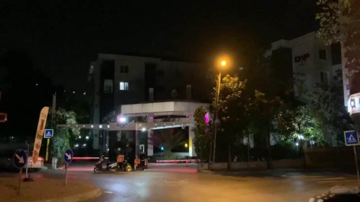 Ünlü oyuncu 3'ncü kattan düşerek hayatını kaybetti