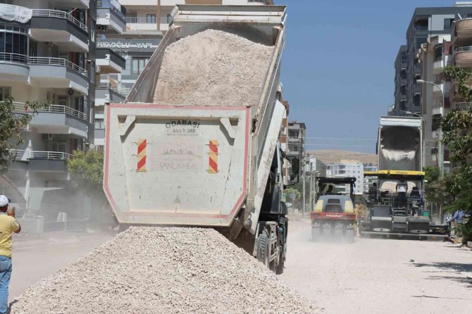 Asfalt öncesi zemin sağlamlaştırma çalışmaları yapıldı