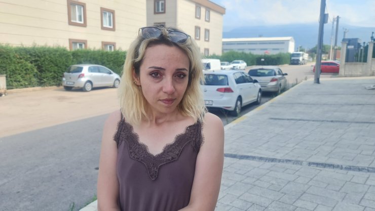 Erkek arkadaşı, iş yerini basarak darbetti