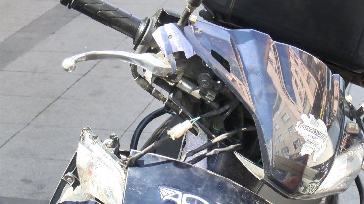 Hırsıza uçan tekmeli engel