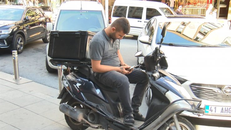 Hırsıza uçan tekmeli engel