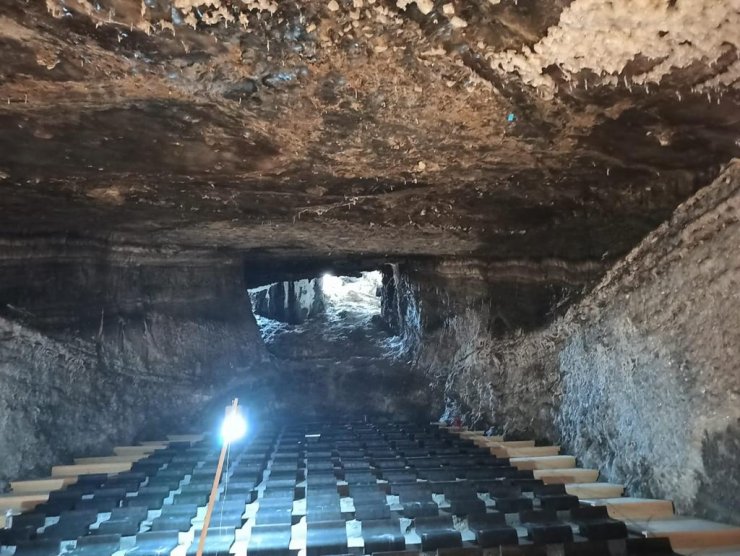 Iğdır'da Tuz Dağı'ndaki kilden cilt maskesi üretildi