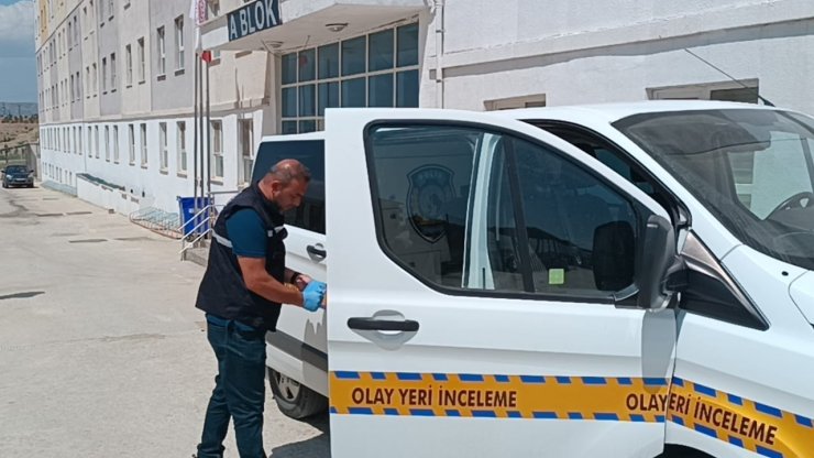 Kırıkkale'de çatıdan düşen işçi, ağır yaralı