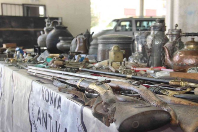 Konyalılar bu pazarda geçmişe yolculuk yapıyor