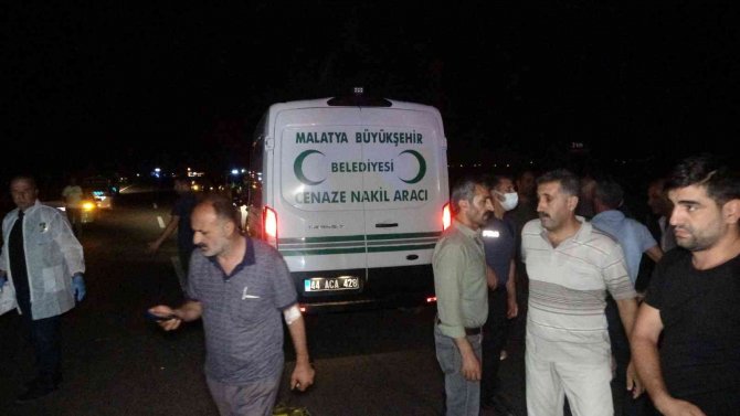 Otomobilin çarptığı 19 yaşındaki genç hayatını kaybetti