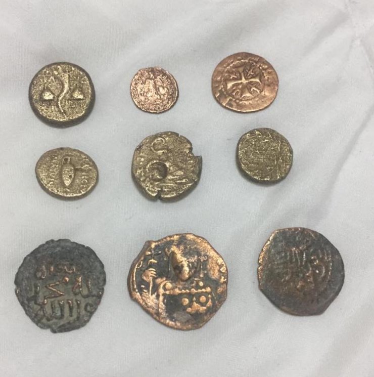 Şehir dışından getirdiği tarihi eserleri satmak isterken yakalandı