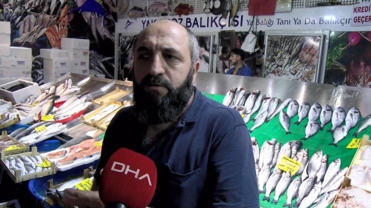 İstanbul'da sezonun ilk palamutları tezgaha çıktı