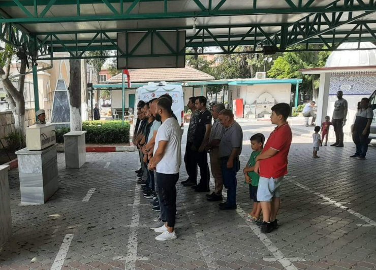 Kayıt dışı servis aracının çarptığı Yiğitalp, toprağa verildi