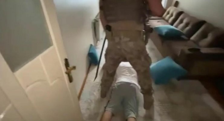 Tefeci şebekesine helikopter destekli operasyon: 17 gözaltı