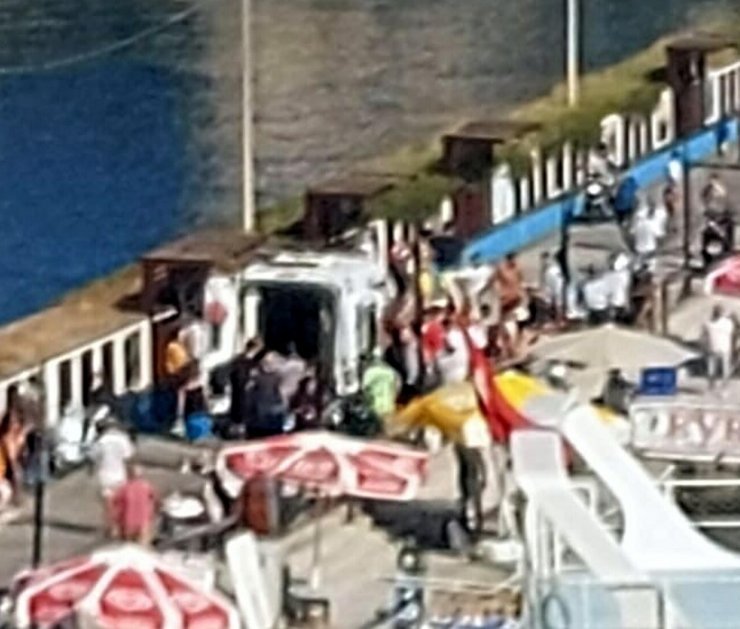 Teknenin pervanesi ayağını kopardı